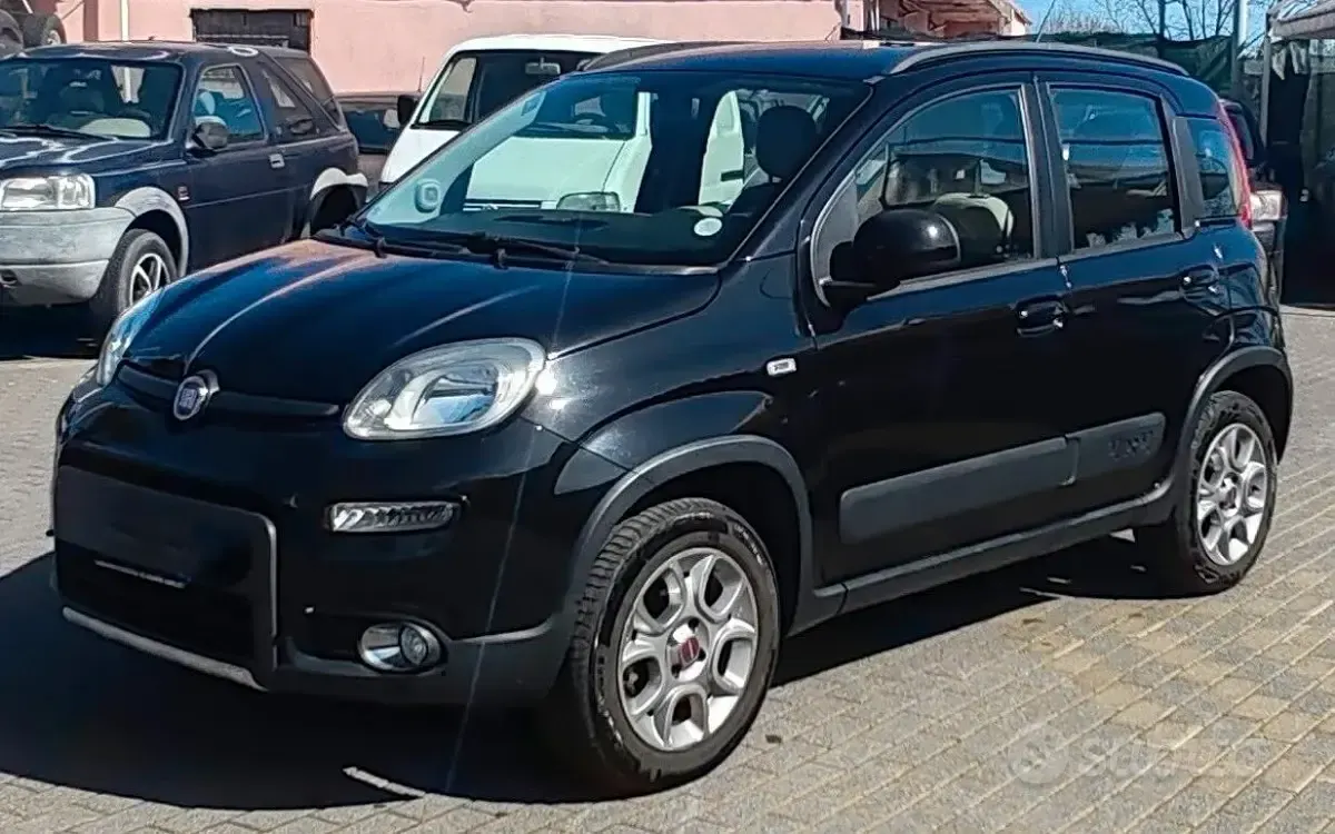 Usata Fiat Panda 4x4 75 CV (55 kW) 2014 Nero Utilitaria
