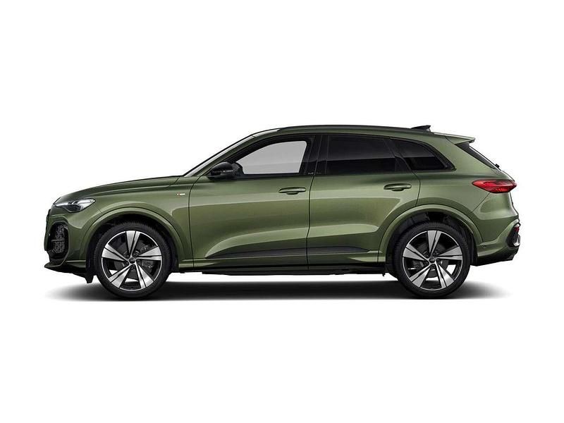 Nuova Audi Q5 S-Line 204 CV (150 kW) 2026 Verde distretto metallizzato SUV