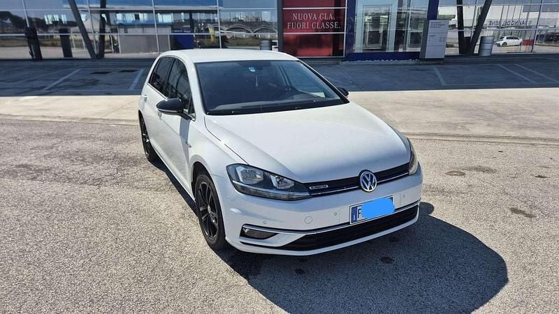 Usata VW Golf VII Business 131 CV (96 kW) 2019 Berlina