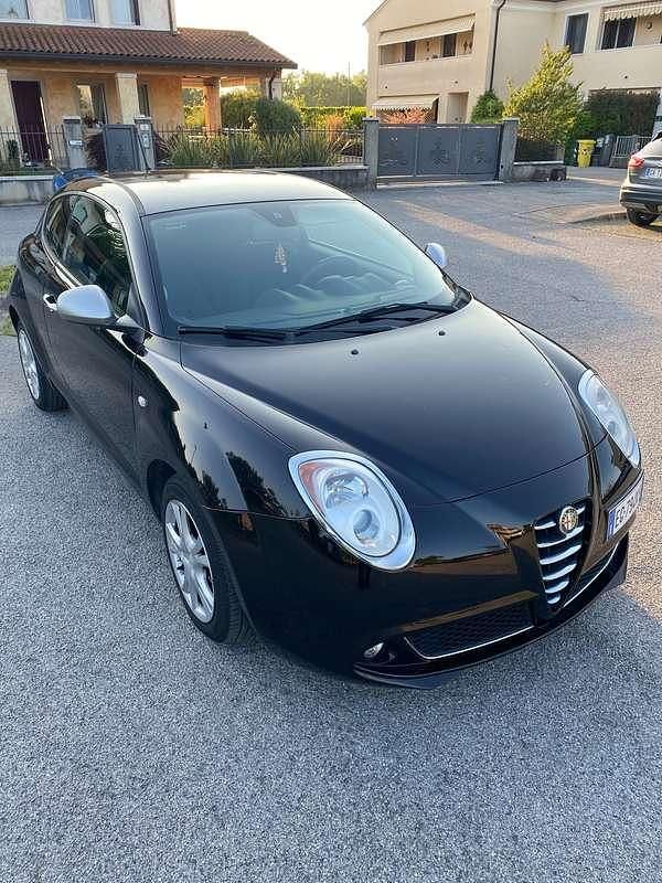 Usata Alfa Romeo MiTo Progression 77 CV (56 kW) 2011 Nero Utilitaria