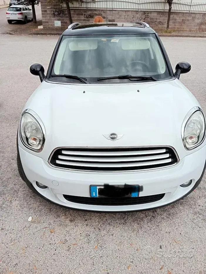 Usata Mini One Countryman 122 CV (89 kW) 2011 Bianco SUV
