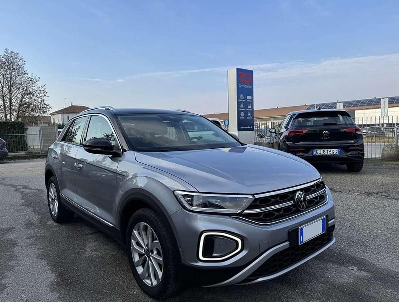 Usata VW T-Roc Style 116 CV (85 kW) 2025 Argento SUV