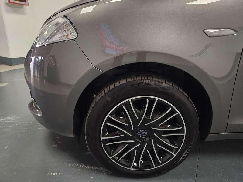 Usata Lancia Ypsilon S 69 CV (50 kW) 2023 Grigio Utilitaria