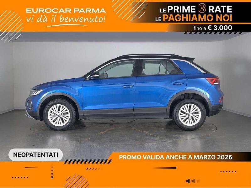 Usata VW T-Roc Life 116 CV (85 kW) 2022 Ravenna blue metallizzato SUV