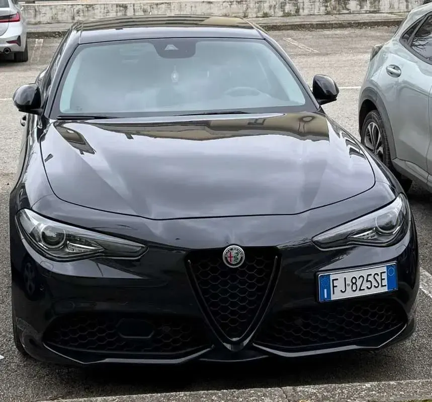 Usata Alfa Romeo Giulia Veloce 211 CV (155 kW) 2017 Nero Berlina