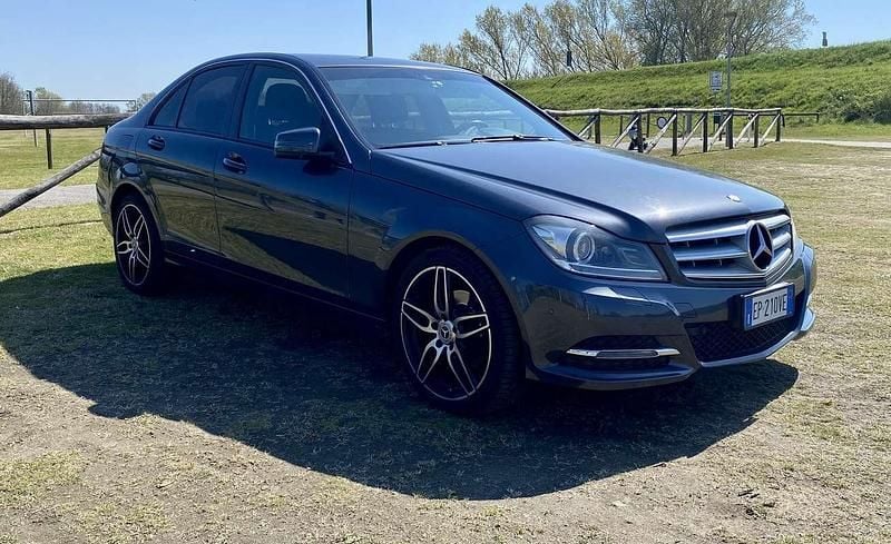 Usata Mercedes C220 Executive 170 CV (125 kW) 2013 Grigio Berlina