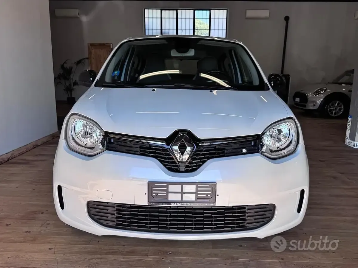 Usata Renault Twingo 65 CV (47 kW) 2024 Bianco Utilitaria