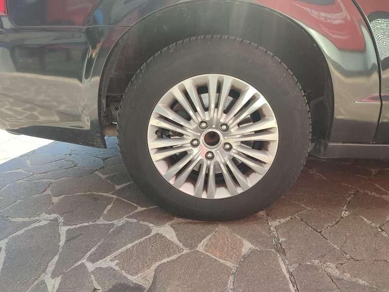 Usata Lancia Voyager Platinum 177 CV (130 kW) 2015 Nero Monovolume