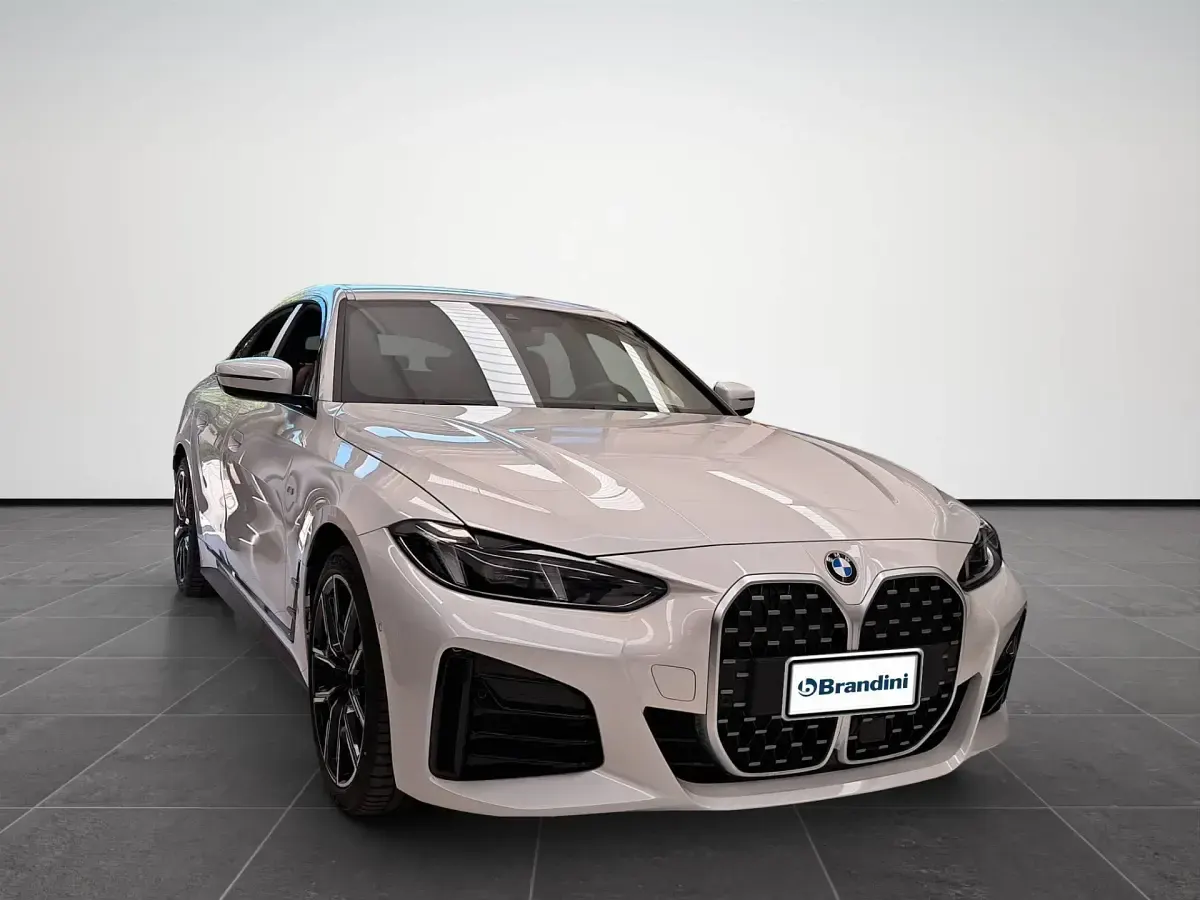 Nuova BMW 420 Gran Coupé Sport Line 190 CV (139 kW) 2026 Mineral white metallizzato Coupé