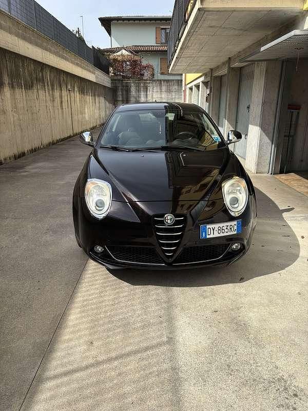 Usata Alfa Romeo MiTo 79 CV (58 kW) 2009 Nero Utilitaria