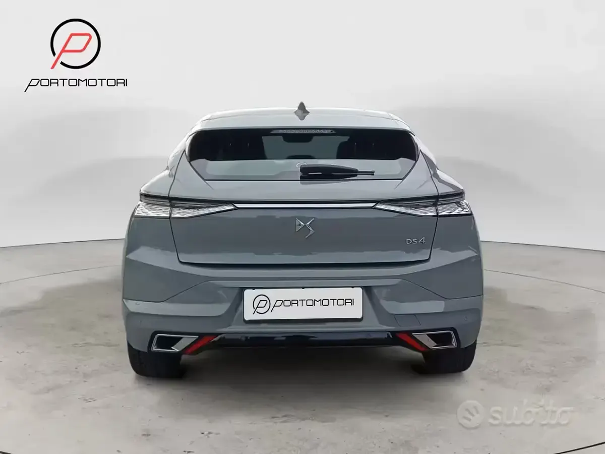 Usata DS Automobiles DS4 Crossback Trocadero 131 CV (96 kW) 2023 Grigio SUV
