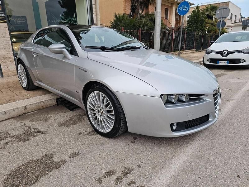 Usata Alfa Romeo Brera 185 CV (136 kW) 2006 Argento Coupé
