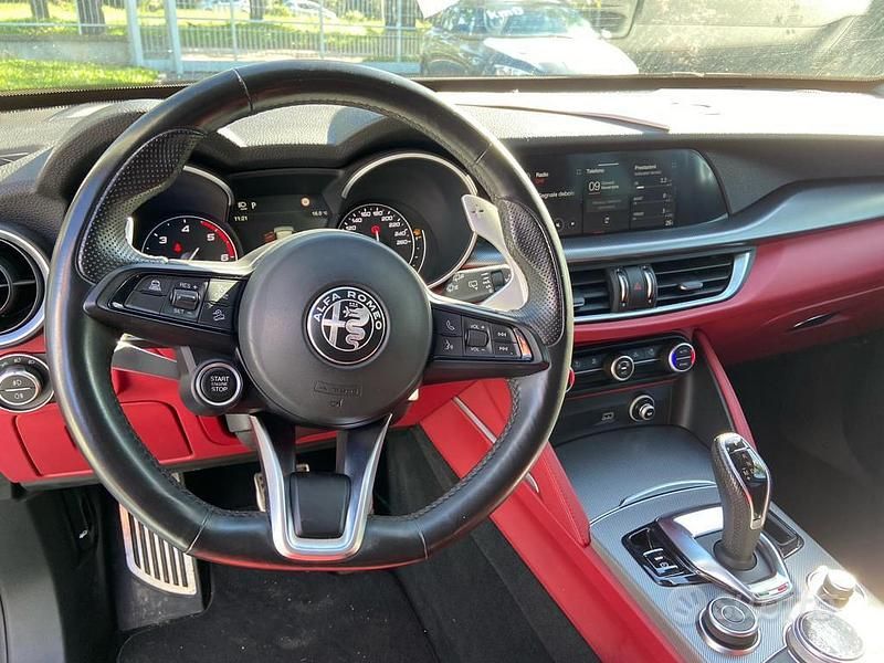 Usata Alfa Romeo Stelvio Sprint 190 CV (139 kW) 2020 Grigio SUV