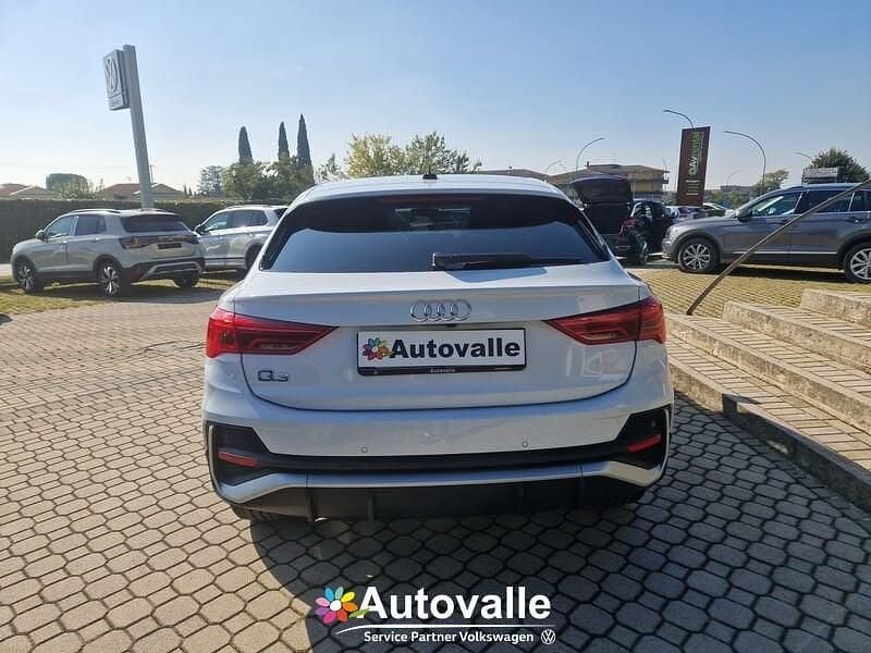 Usata Audi Q3 Business 150 CV (110 kW) 2024 Bianco SUV