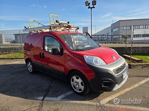 Usata Fiat Fiorino 80 CV (58 kW) 2017 Rosso Monovolume