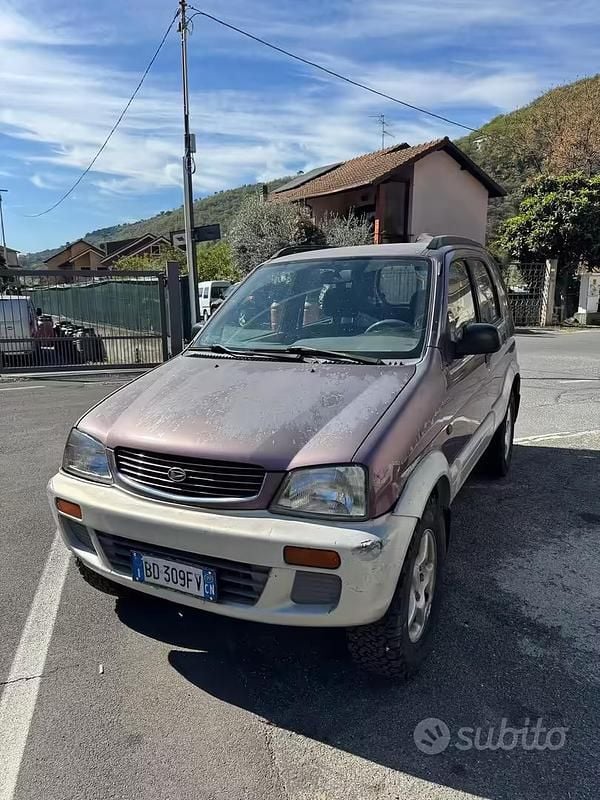 Usata Daihatsu Terios 82 CV (60 kW) 1999 Viola SUV