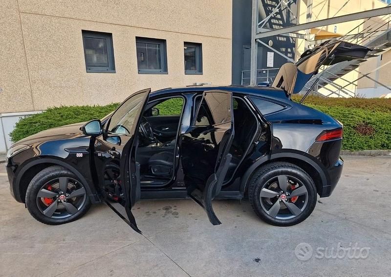 Begagnad Jaguar E-Pace R-Dynamic 200 HK (147 kW) 2019 Svart SUV