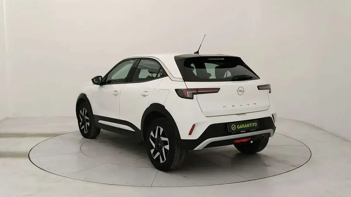 Usata Opel Mokka Elegance 110 CV (80 kW) 2022 Bianco SUV