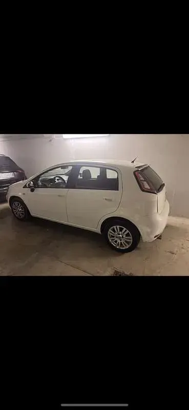 Usata Fiat Grande Punto S 69 CV (50 kW) 2012 Utilitaria