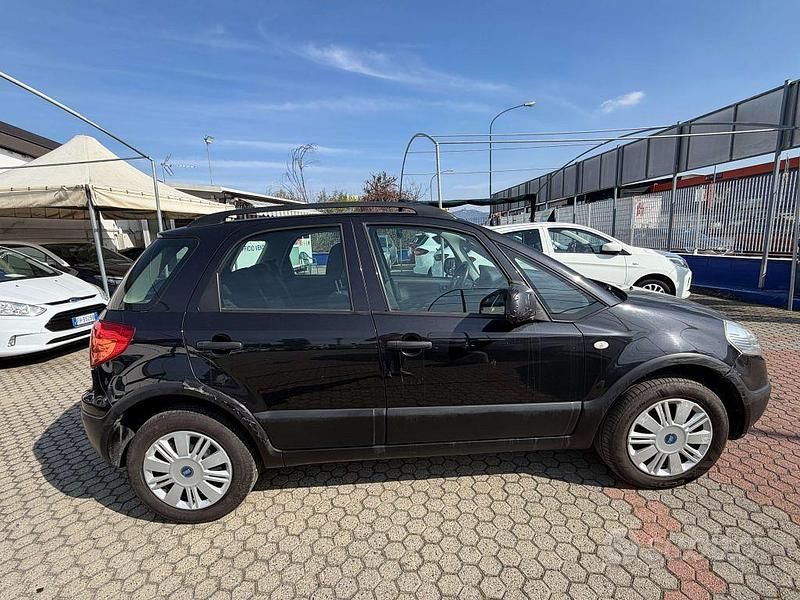 Usata Fiat Sedici Dynamic 120 CV (88 kW) 2007 Nero SUV