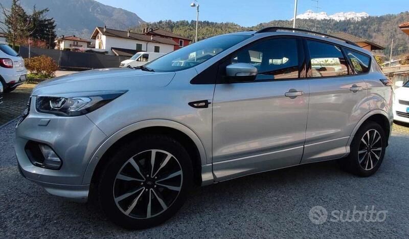 Usata Ford Kuga 150 CV (110 kW) 2019 SUV