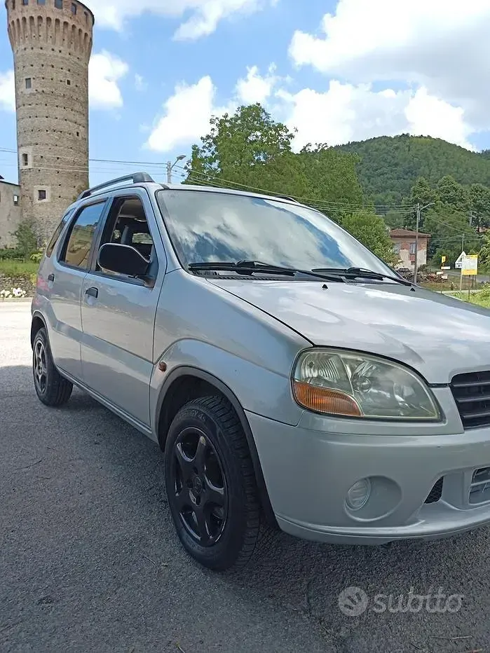 Usata Suzuki Ignis 83 CV (61 kW) 2002 Utilitaria