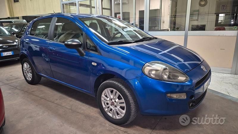 Usata Fiat Punto Lounge 2014 Blu Utilitaria