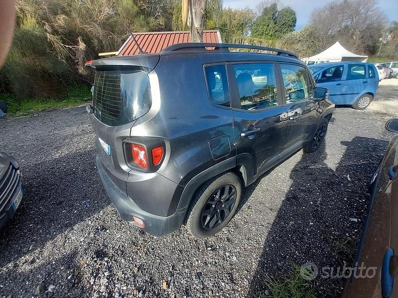 Usata Jeep Renegade Limited 120 CV (88 kW) 2015 Grigio SUV