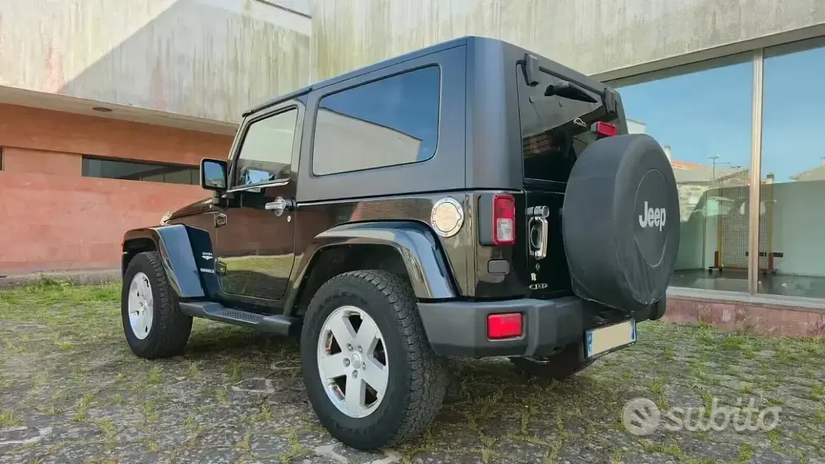 Usata Jeep Wrangler Sahara 177 CV (130 kW) 2008 Nero SUV