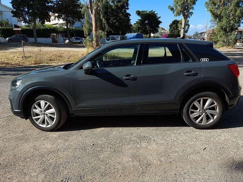 Usata Audi Q2 Business 116 CV (85 kW) 2019 Grigio SUV