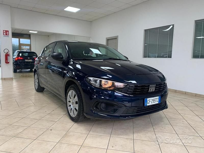 Usata Fiat Tipo Business 101 CV (74 kW) 2021 Blu/azzurro Berlina