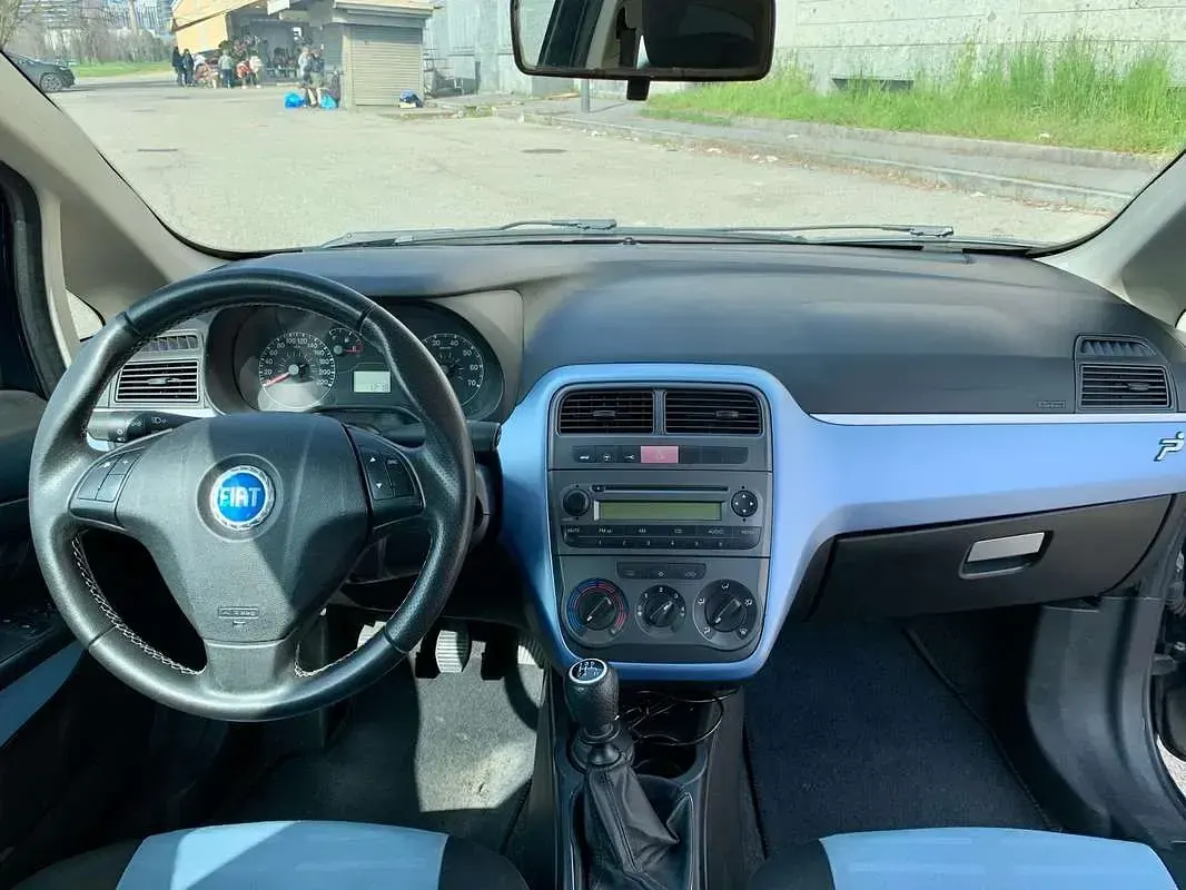 Usata Fiat Grande Punto Active 65 CV (47 kW) 2006 Blu Utilitaria