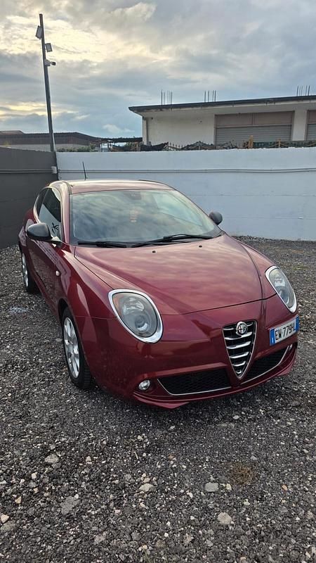 Usata Alfa Romeo MiTo Distinctive 84 CV (61 kW) 2014 Rosso Utilitaria
