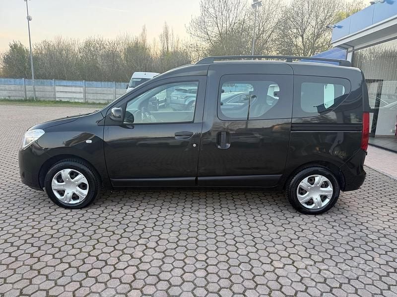 Usata Dacia Dokker 90 CV (66 kW) 2013 Marrone Monovolume