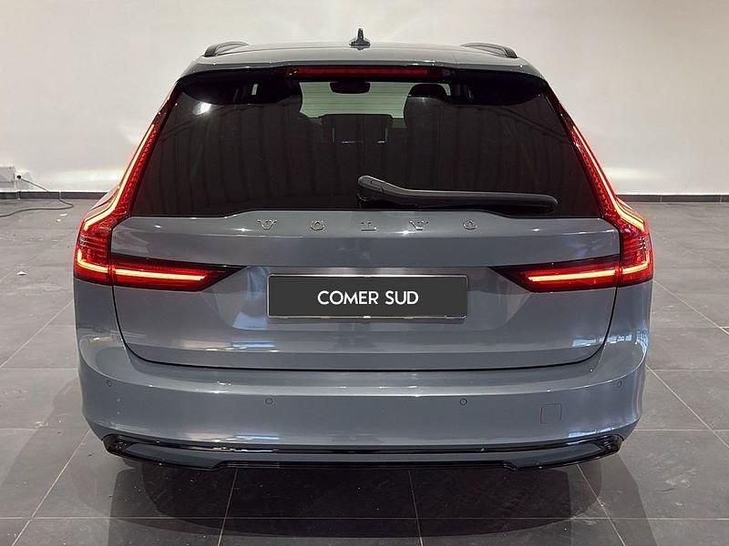 Usata Volvo V90 Plus 197 CV (144 kW) 2023 Grigio Station wagon