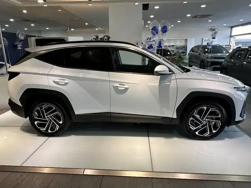Nuova Hyundai Tucson 215 CV (158 kW) 2025 Bianco SUV