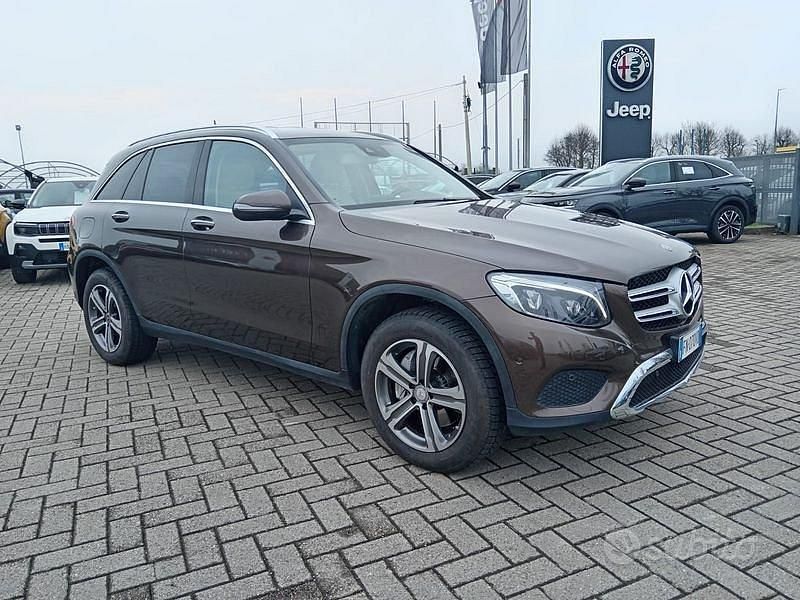 Usata Mercedes GLC250 Exclusive 204 CV (150 kW) 2018 Marrone SUV