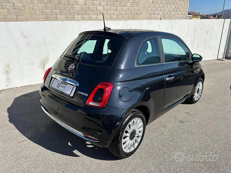 Usata Fiat 500 Dolcevita 70 CV (51 kW) 2022 Nero vesuvio SUV