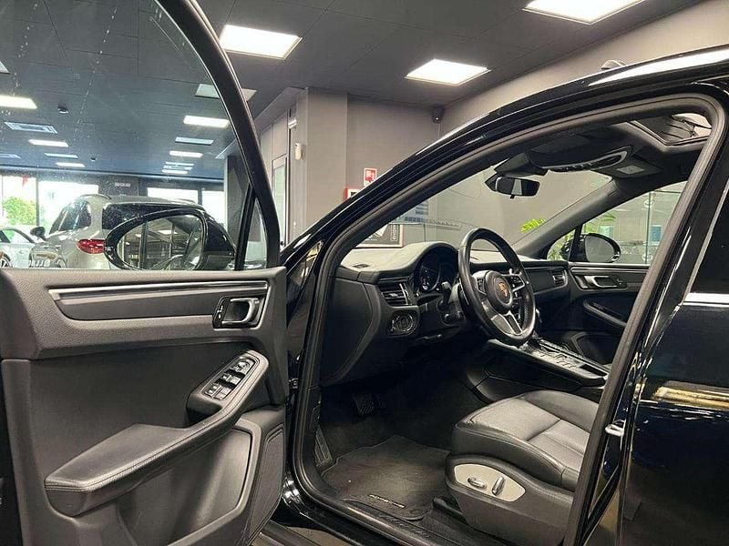Usata Porsche Macan 245 CV (180 kW) 2020 Nero SUV