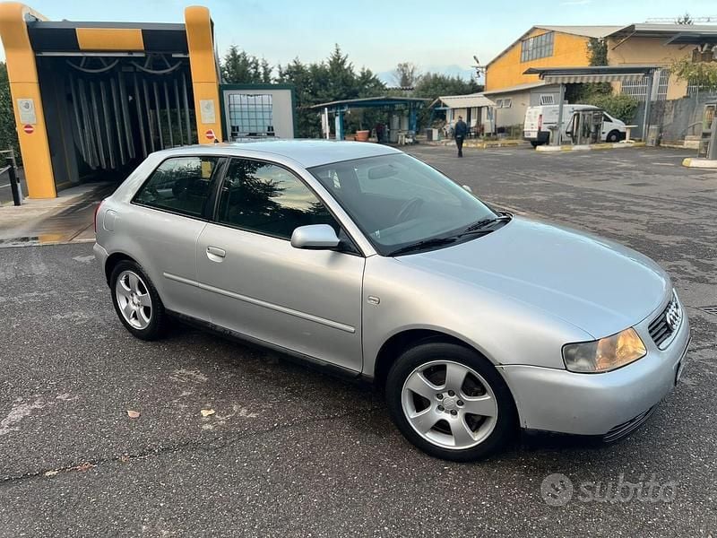 Usata Audi A3 90 CV (66 kW) 2002 Grigio Utilitaria