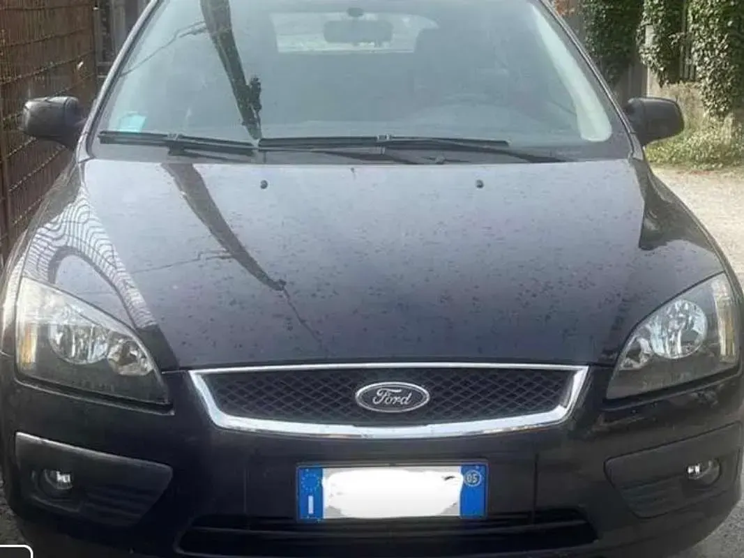Usata Ford Focus 110 CV (80 kW) 2005 Nero Berlina