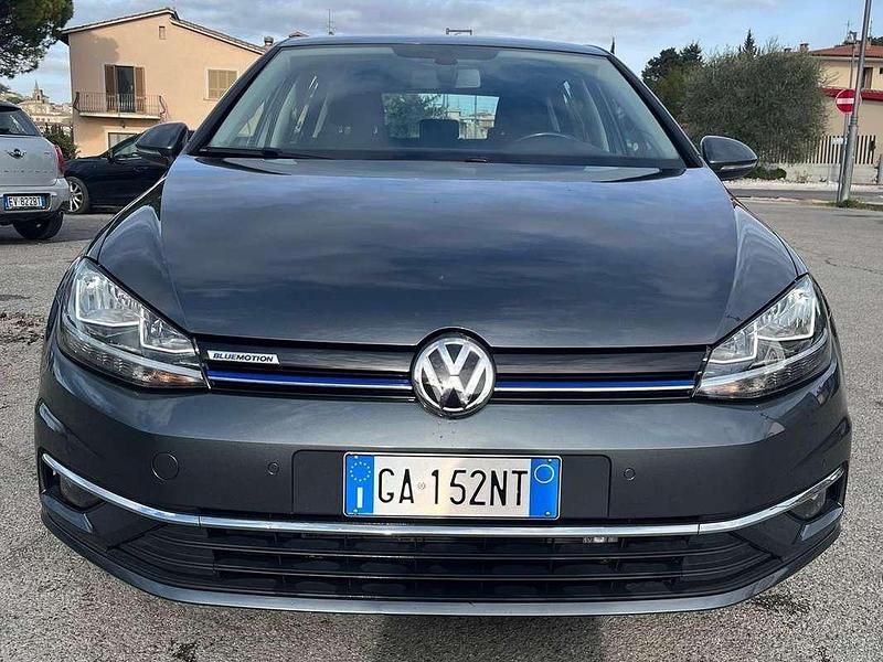 Occasion VW Golf VIII Business 131 ch (96 kW) 2020 Gris Berline
