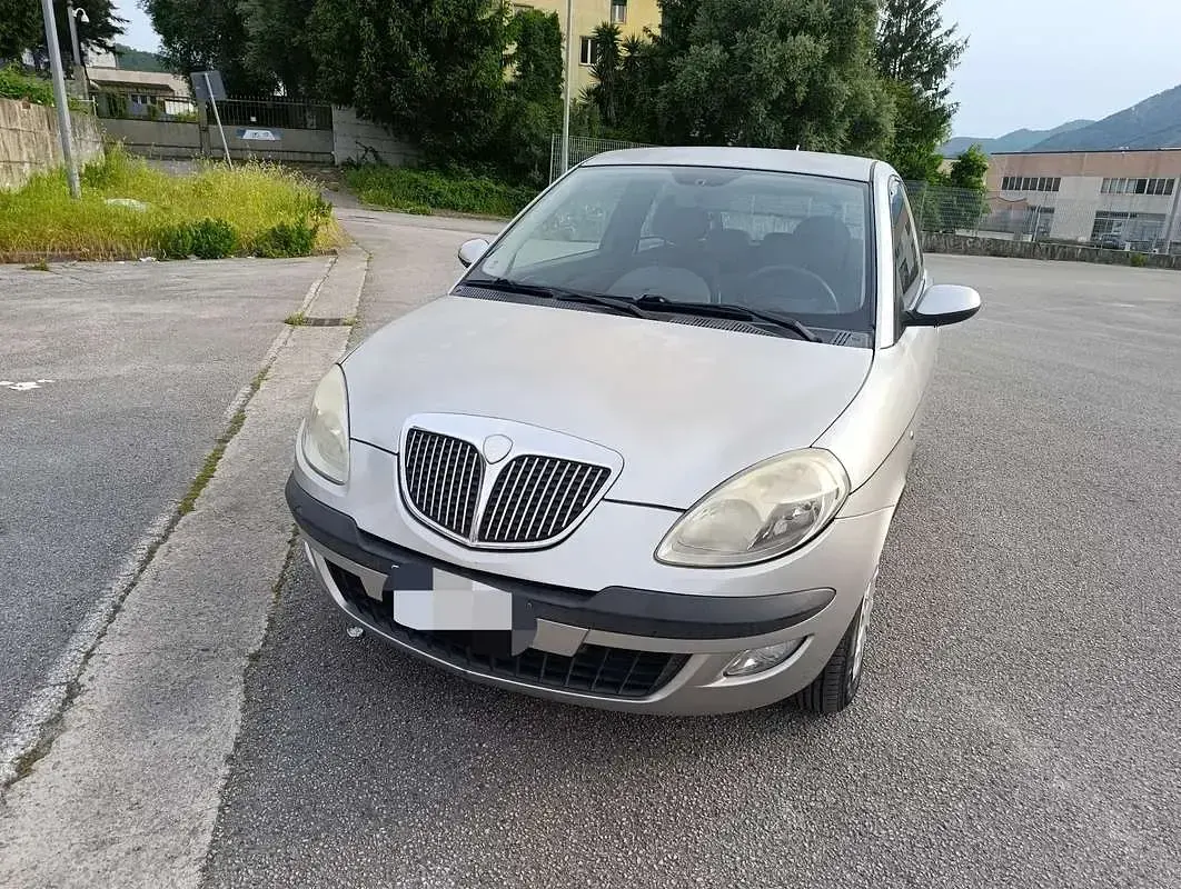 Usata Lancia Ypsilon 69 CV (50 kW) 2005 Utilitaria