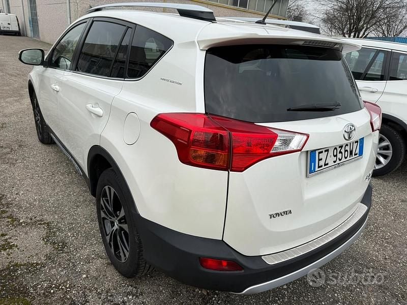 Occasion Toyota RAV4 151 ch (111 kW) 2015 Blanc SUV