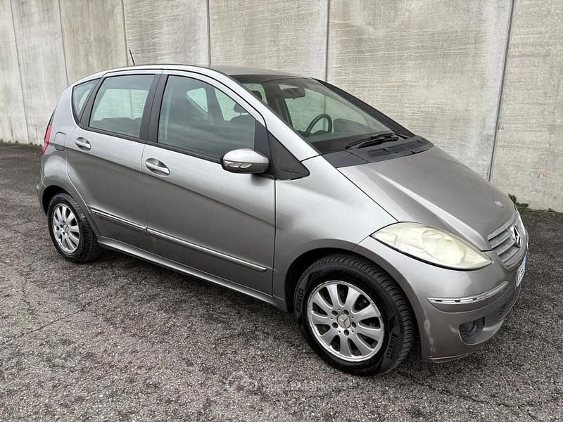 Usata Mercedes A180 109 CV (80 kW) 2007 Bronze Monovolume