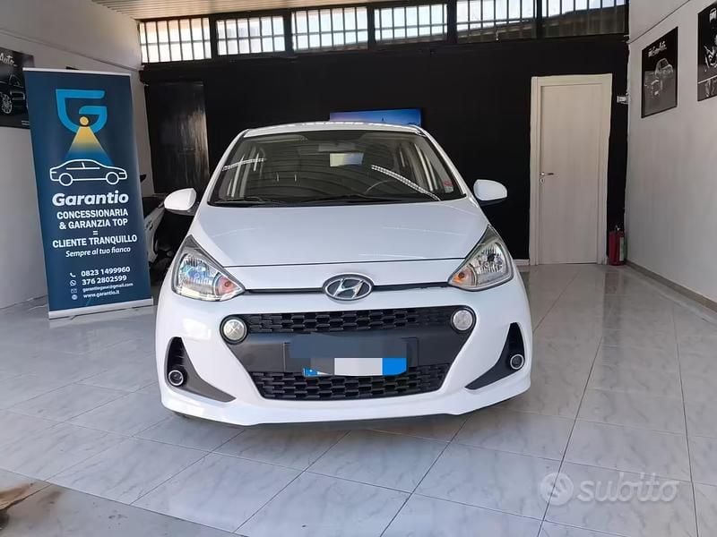 Usata Hyundai i10 68 CV (50 kW) 2018 Bianco Utilitaria