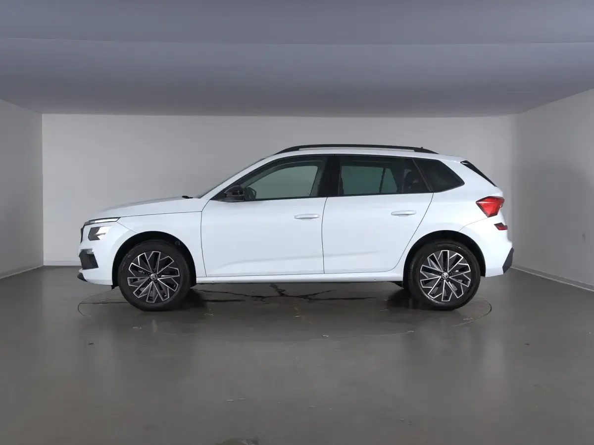 Usata Skoda Kamiq 116 CV (85 kW) 2025 Bianco luna metallizzato SUV