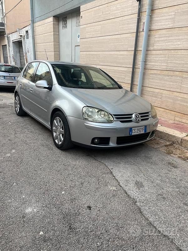 Usata VW Golf IV 2005 Grigio Berlina