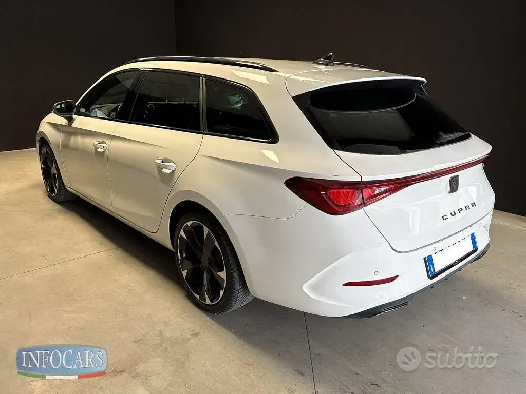Usata Cupra Leon 150 CV (110 kW) 2024 Bianco pastello Station wagon