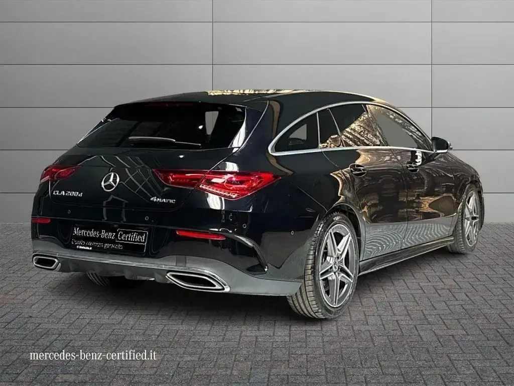 Usata Mercedes CLA200 Shooting Brake Premium 150 CV (110 kW) 2023 Nero cosmo Station wagon